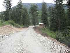 graveled driveway in