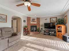 004_4 (2) 004_4 (2)