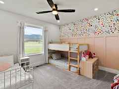 Inside-Spokane-Indian Ridge-23