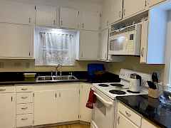 Main kitchen 3